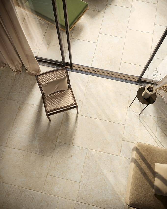 Carrelage extérieur antidérapant effet pierre beige à Toulon dans le Var 83