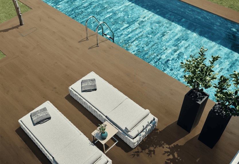 Dalle sur plot effet bois Entice d'Atlas Concorde en 20mm à La Valette du Var proche de Toulon dans le Var