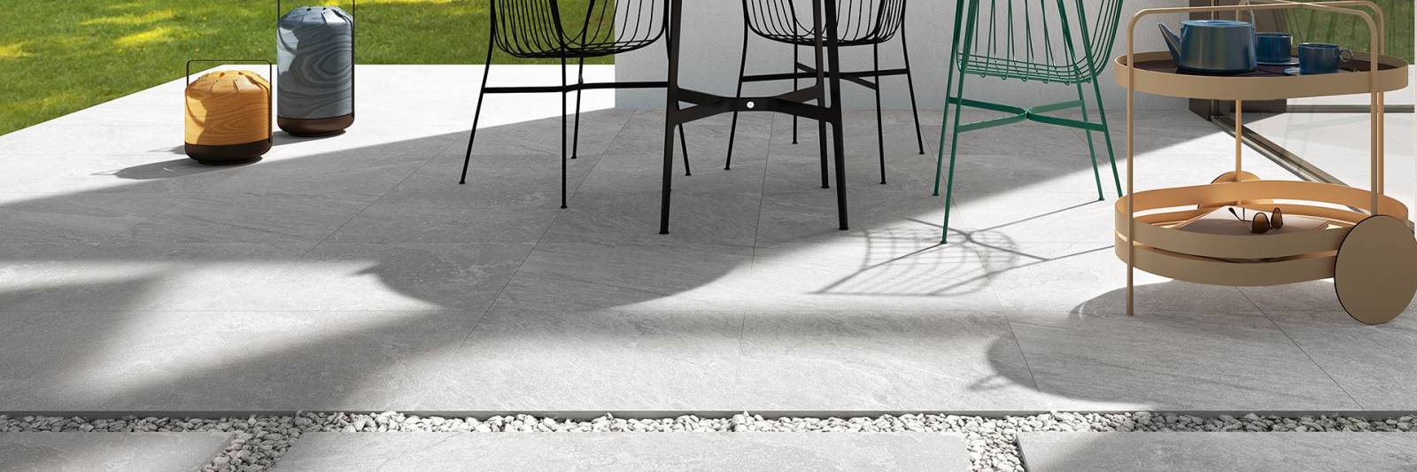 Dalle en 20 mm en grès pour terrasse avec pose sur plot à Hyères dans le Var