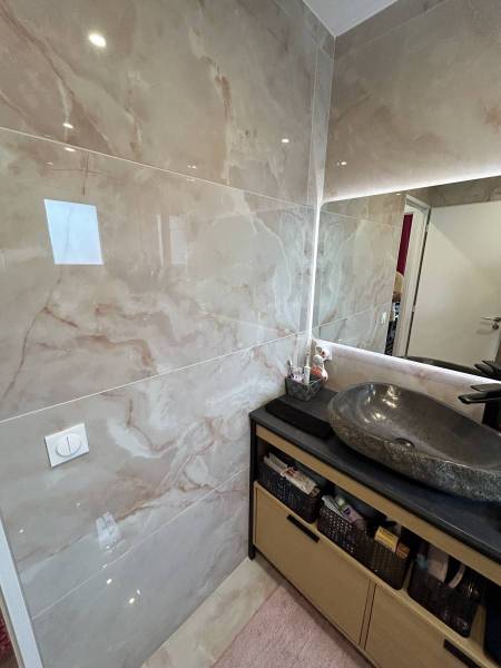 Carrelage imitation marbre Onyx à Toulon dans le Var 83