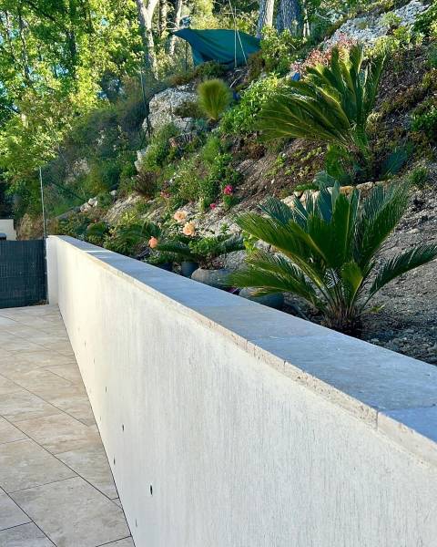 Ou acheter des couvertines en Travertin à Toulon dans le Var pour mur de jardin