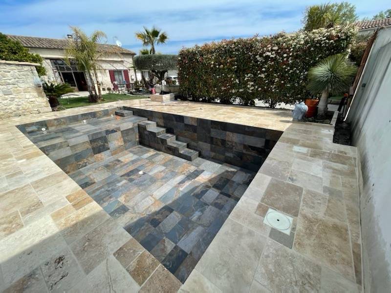 Dallage extérieur Travertin Beige 1er choix Classic Mix 61x40.6x1.2cm