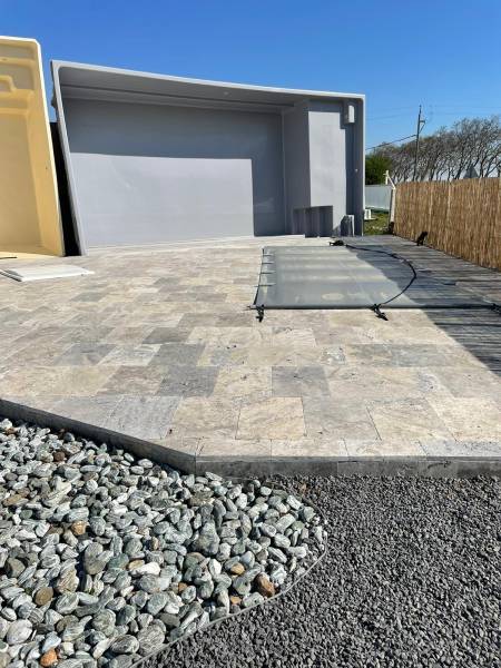 Dallage extérieur Travertin Silver Rustic 61x40.6x3cm