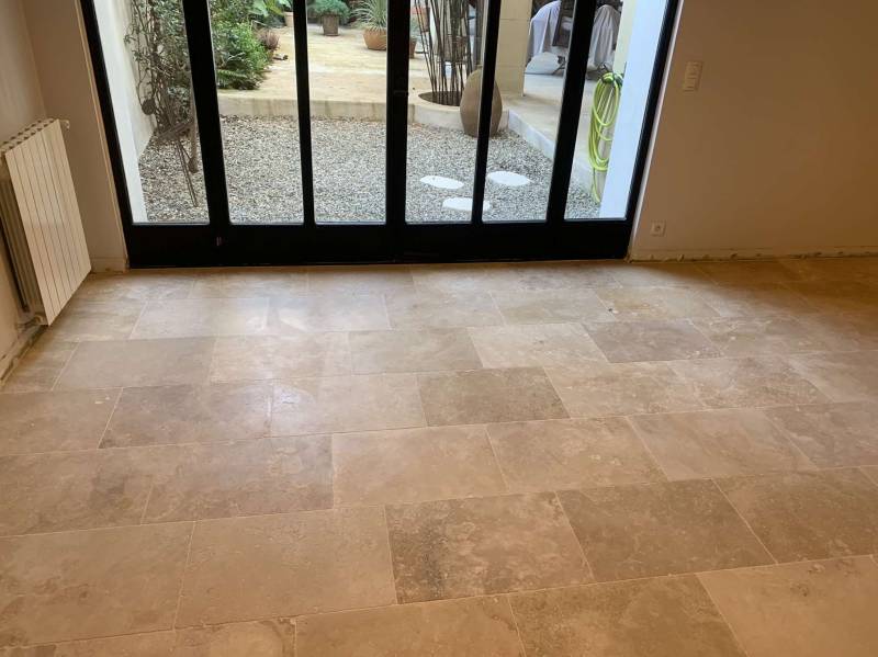 Dallage intérieur Travertin Beige 1er choix Classic Mix 61x40.6x1.2cm