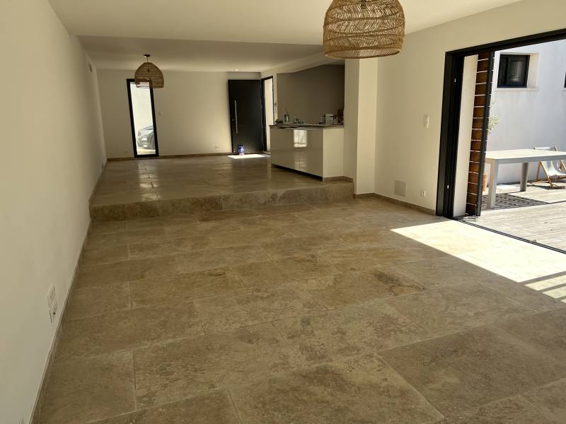 Dallage intérieur Travertin Beige 1er choix Classic Mix 90x60x1.2cm