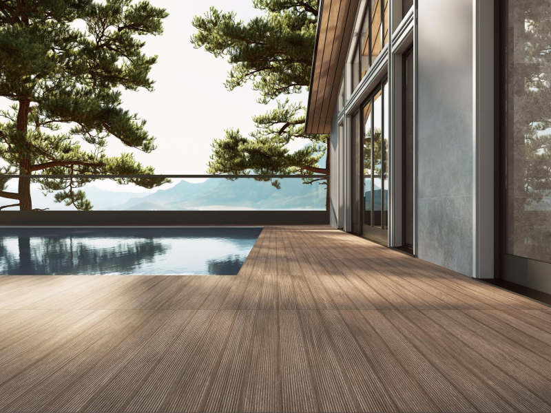 Faire sa terrasse avec du carrelage effet parquet à La Crau proche de Toulon dans le Var