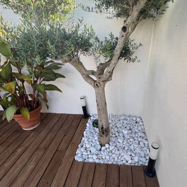 Galet blanc en vente à La Garde dans le Var